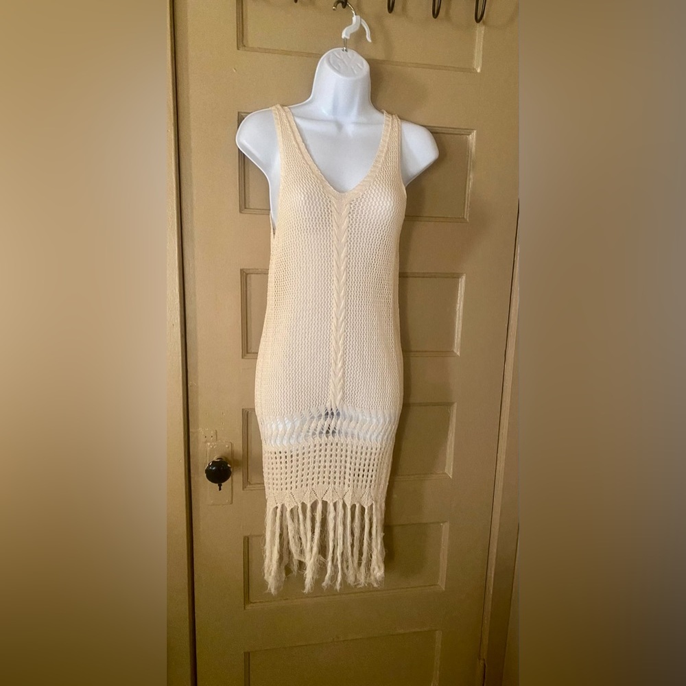 NWOT Shein swim cover up. Size M/6